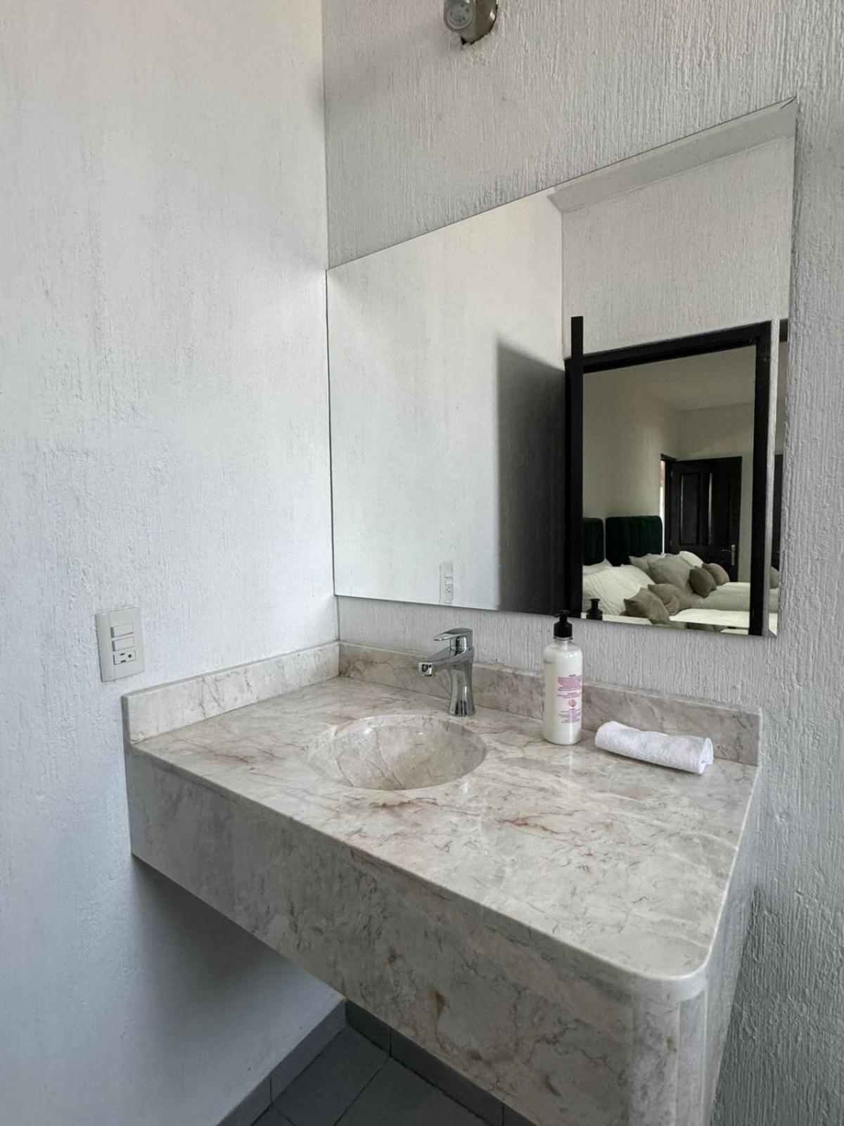 Suite Los Angeles Tecozautla Luaran gambar